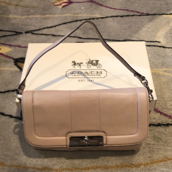 Coach Large Wristlet/Clutch Ballet Pink - Picture 3 of 6